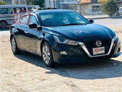 نيسان ألتيما